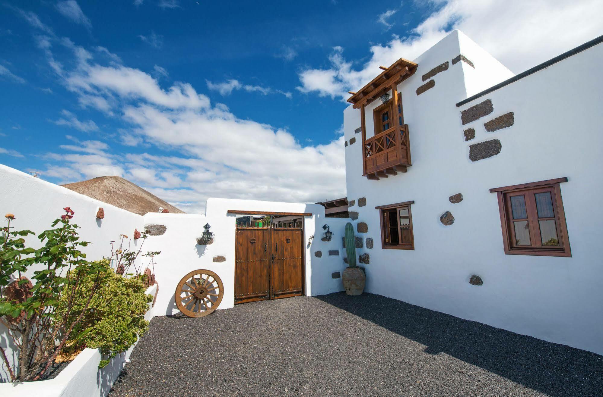 Casa Emblematica Garaday Lanzarote Guest House Tinajo Exterior foto